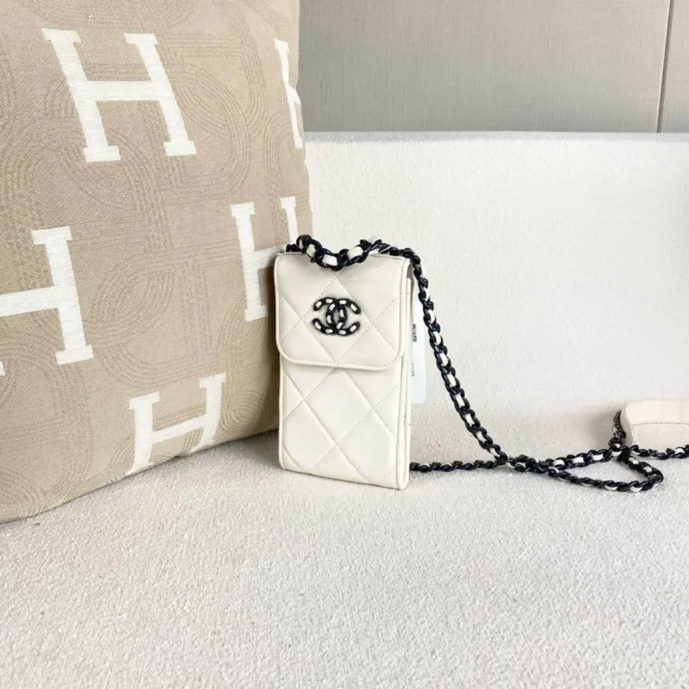 Chanel Women Pre-Loved Bag Very Good Condition